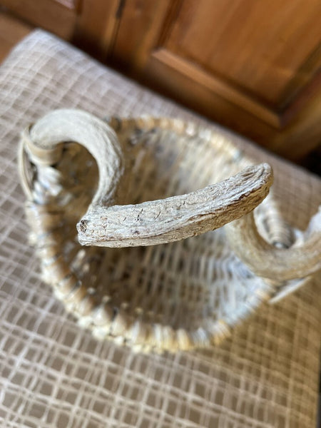Twisted handle basket9x9
