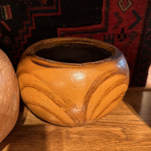 VINTAGE MEXICO POTTERY