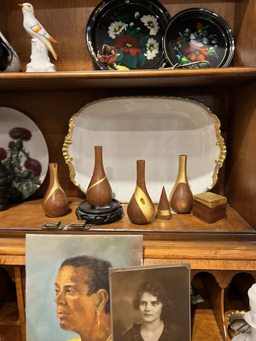 Hand gilded walnut vase- various pattern