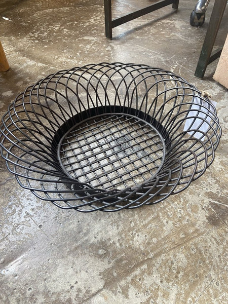 Wire basket