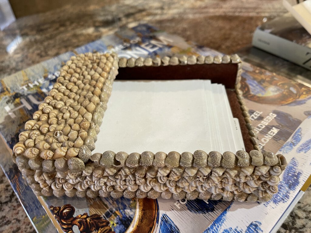 Vintage seashell notepad holder