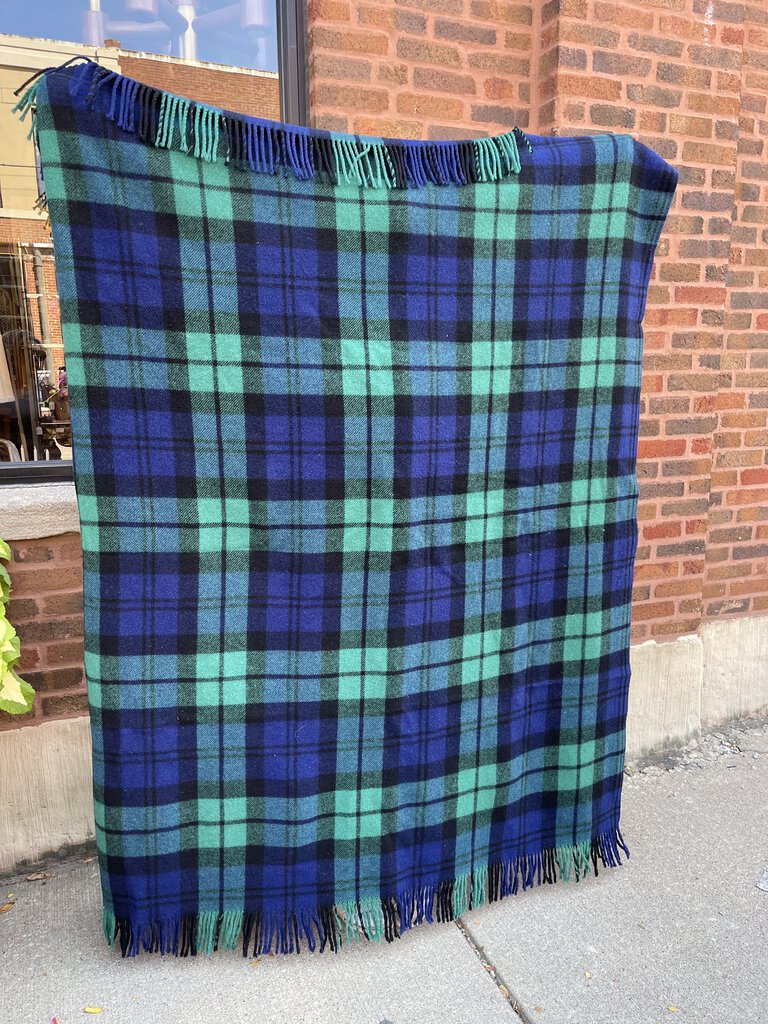 Vintage Irish wool throw 68x60