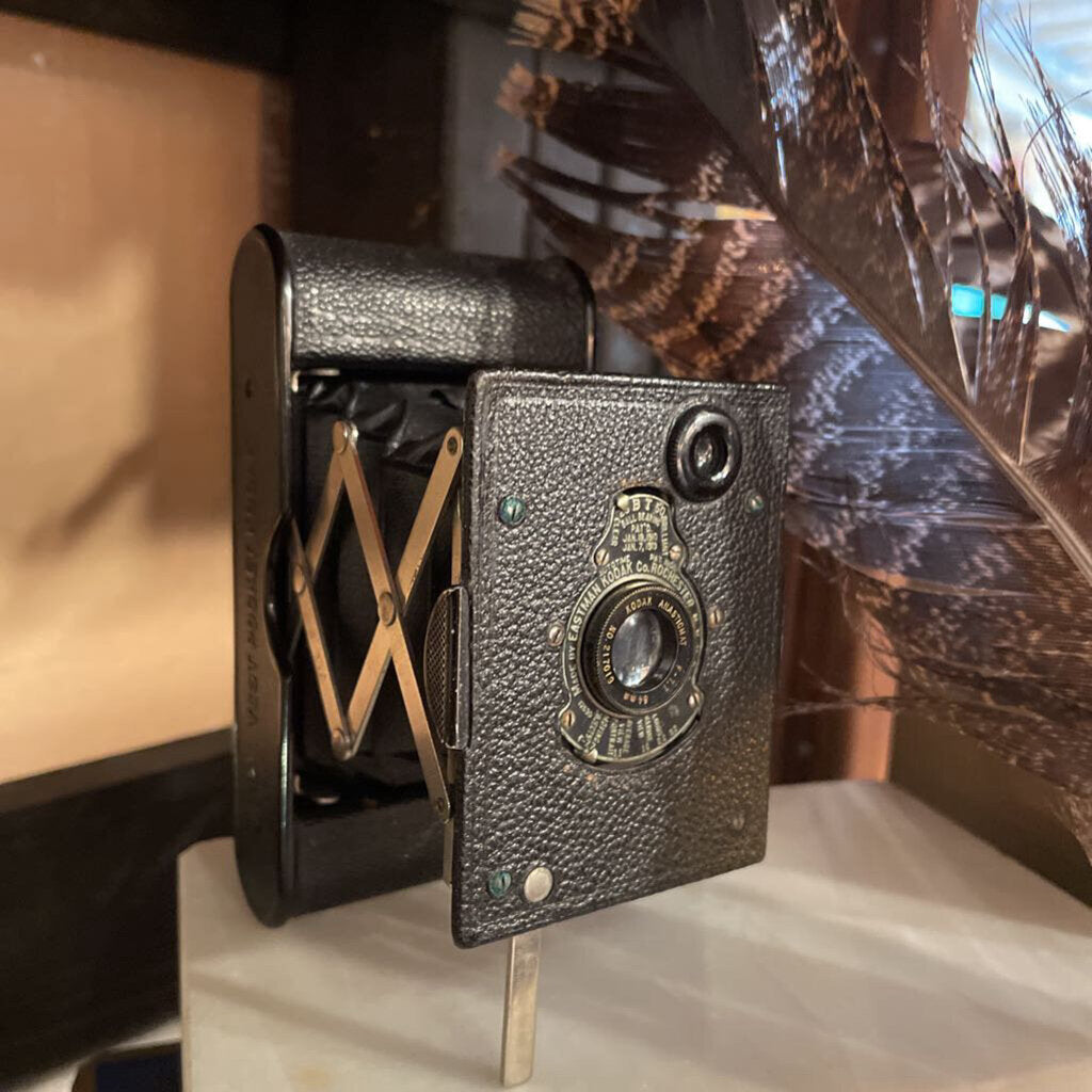 Mini vintage camera