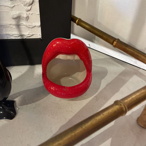 Ceramic mouth