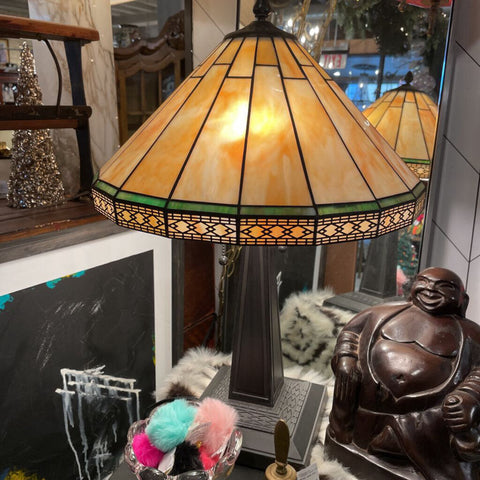 Tiffany style lamp 23in