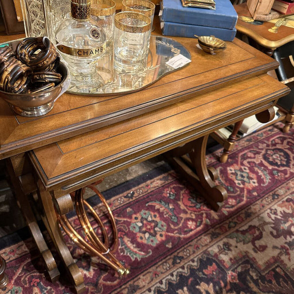 Pair of Nesting Tables by Weiman 17x27x22H pickup only