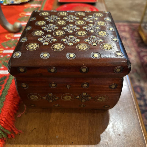 Wood jewelry box with key