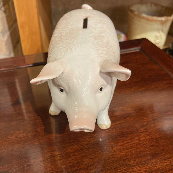 Porcelain Pig, "piggy bank" 4x7 in