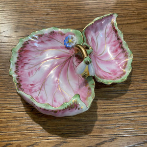 Pink & Green leaf dish with bumble bee (5x4 inches)