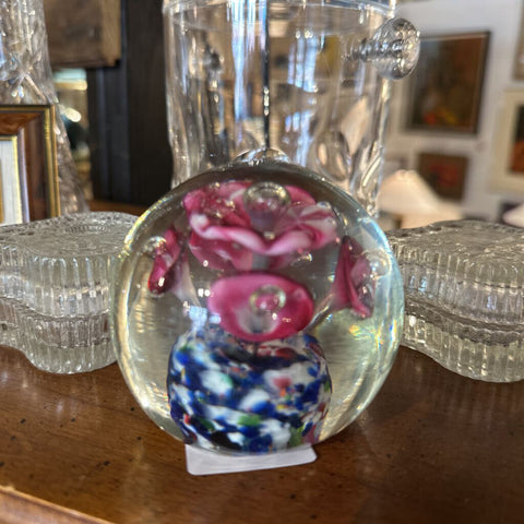 Glass paperweight with floral