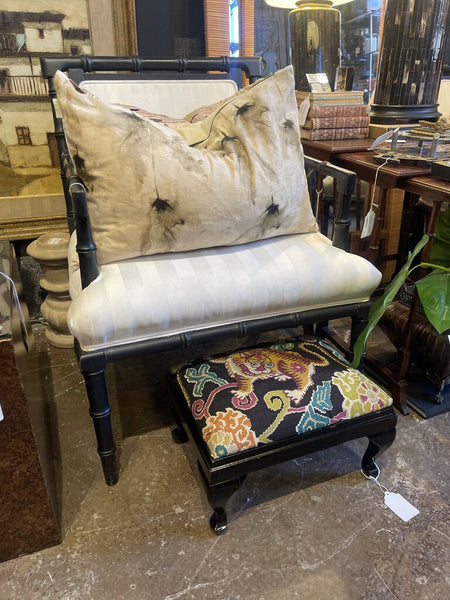 Small vintage footrest 16W 9T 12D