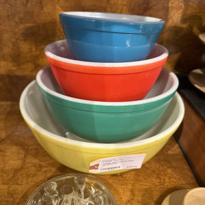 Vintage Pyrex glass canister