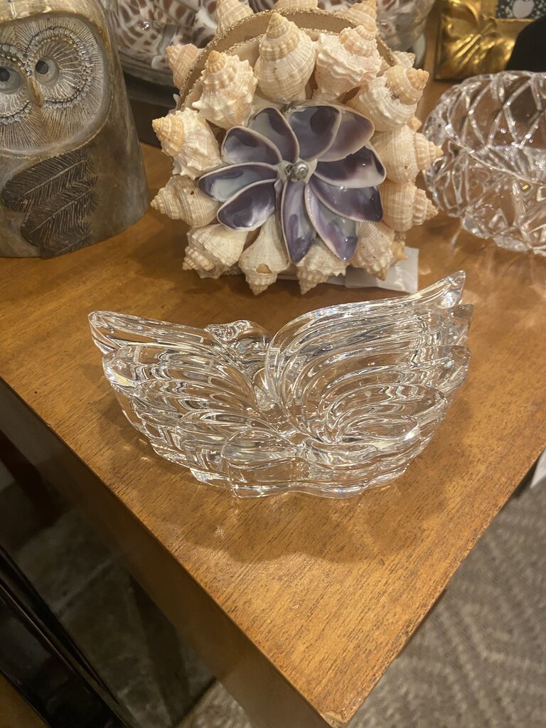 Crystal dove box