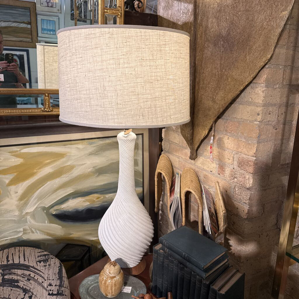 White Lamp with Amazing Shade