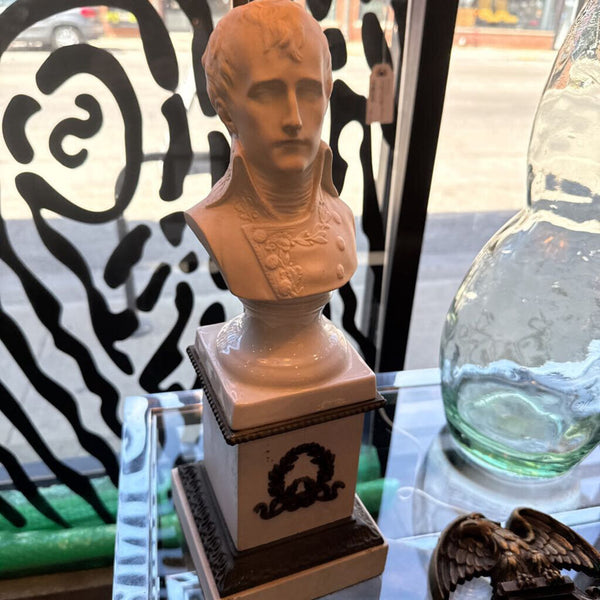 VTG Napoleon bust table lamp