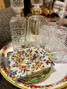 White striped glasses set of four