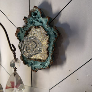 Door knob art