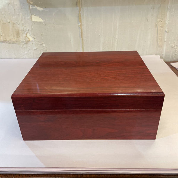 Wood Box or Humidor 10.5 in x 9 in x 4.5 in