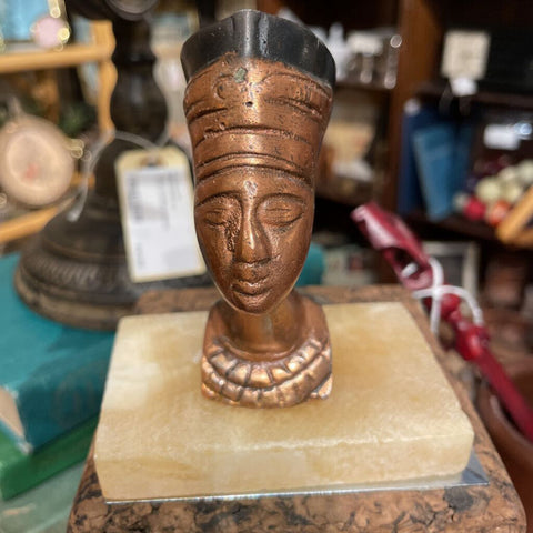 Mini Nefertiti bust