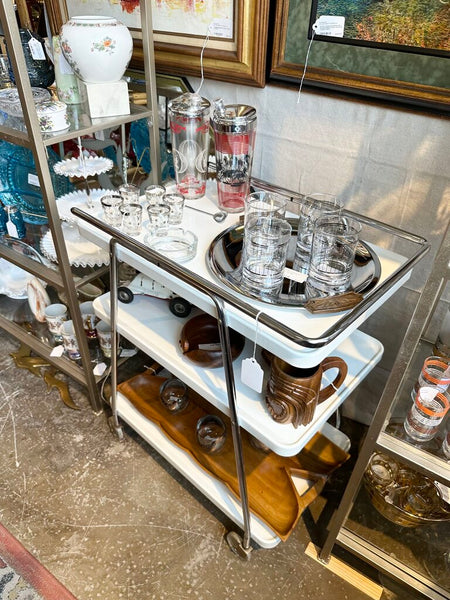 True atomic period 3 tier utility cart with torpedo tips and confetti lucite wheels-for pick up only 26L x17w x31t