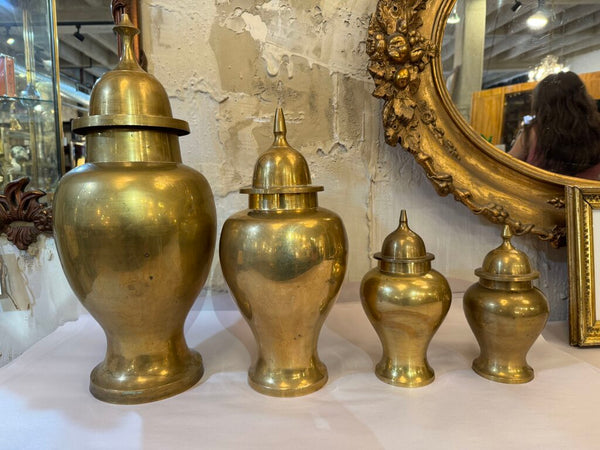 Brass Urn w lid 19"