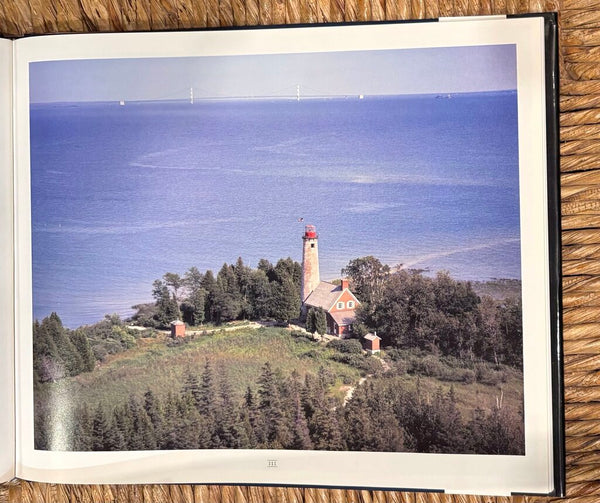 1994 MICHIGAN LIGHTHOUSES AN AERIAL PHOTOGRAPHIC PERSPECTIVE COFFEE TABLE BOOK
