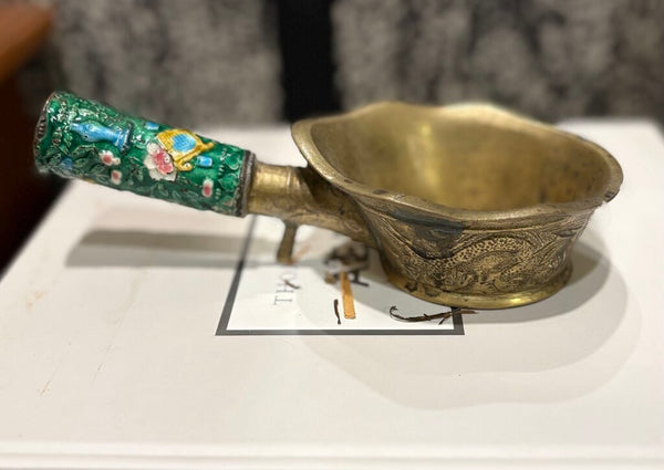 VINTAGE ASIAN BRASS COAL SILK IRON W/ENAMELED HANDLE | 8.25" W X 4.25" D X 2" H