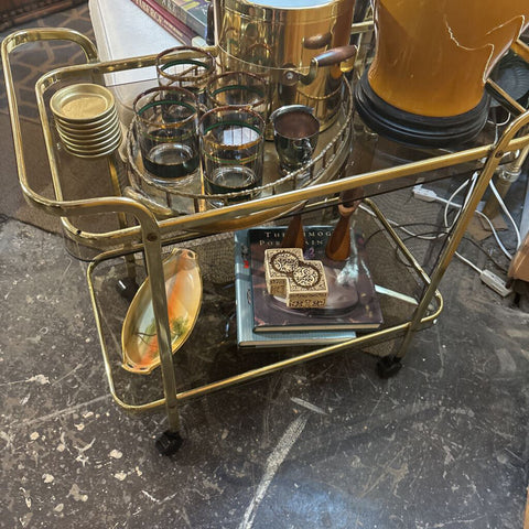 Vintage Brass Bar Cart with glass shelves . In store pick up only 30w 20T, 15 D