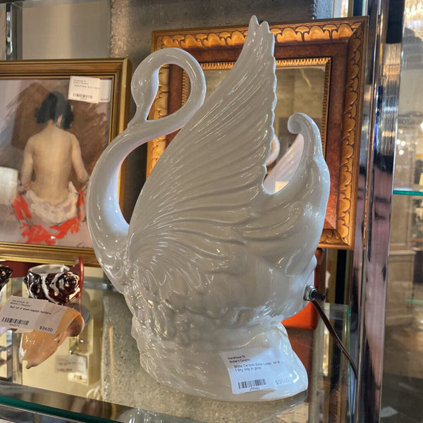 White Ceramic Swan Lamp- as is 1 tiny chip in glaze