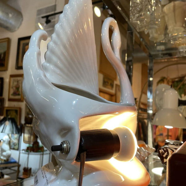 White Ceramic Swan Lamp- as is 1 tiny chip in glaze