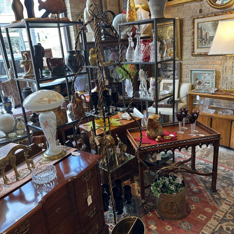 Ornate 4tier brass and glass etagere. For pick up only 72t x20x20