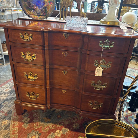 High Quality Chippendale solid cherry block front vintage 4 drawer chest. For pick up only 34w x31t x19d