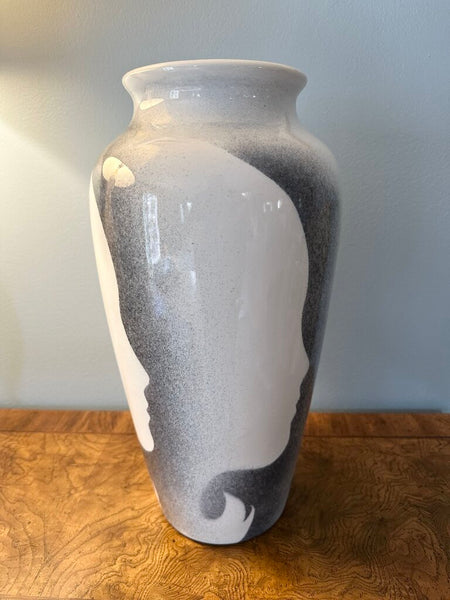 Large Harris pottery face vase for pick up only approx 16x10