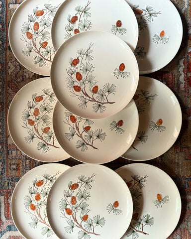 1950s HAND PAINTED PINE BRANCH PLATES - SET OF 12 | 9.5" DIAMETER
