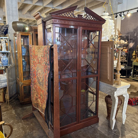 CHIPPENDALE CABINET 86T 42W 15D IN STORE PICK UP ONLY