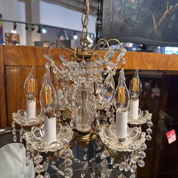 VINTAGE FRENCH CRYSTAL CHANDELIER 13X14