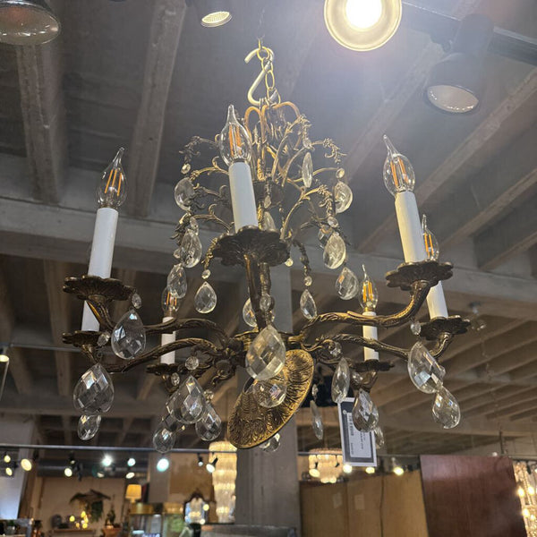 VINTAGE CHANDELIER 17X19