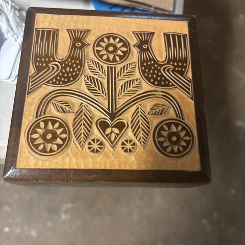 Wood carved folk art trinket box