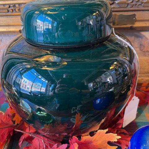 Vintage Italian pottery large urn 10 1/2 by 2