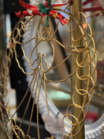 Gold christmas card wreath