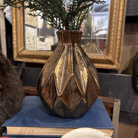 Brass/copper color vase