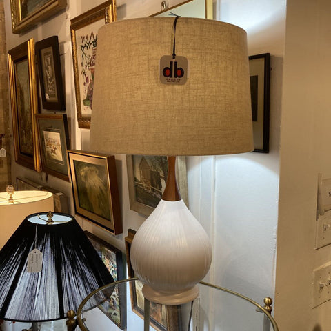 Mid Century white pottery & wood lamp (17" tall)