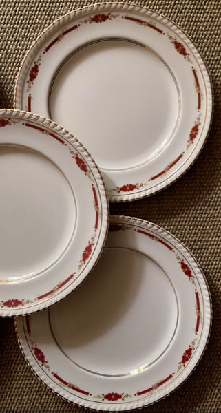 1940s JOHNSON BROTHERS ENGLAND OLDE ENGLISH GUILDFORD PLATES - SET OF 10 | 10" DINNER PLATES