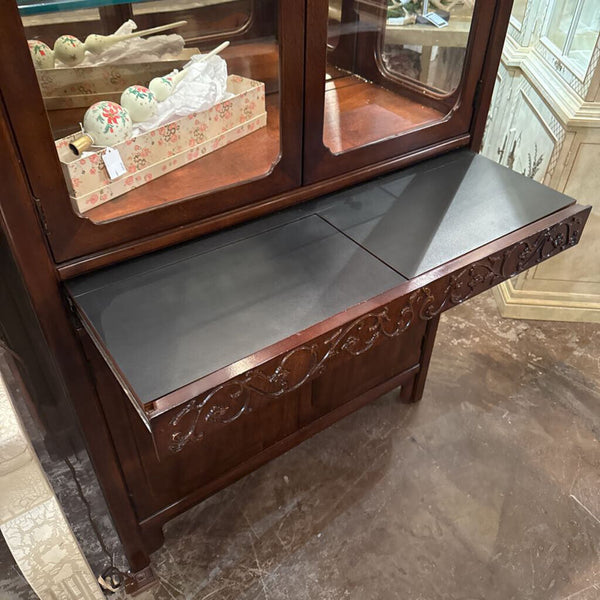 GLASS CABINET BAR BY HENDRON