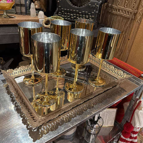 Gold wine glasses (set of 6)