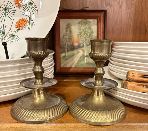VINTAGE PAIR OF AGED BRASS CANDLE HOLDERS W/DRIP PANS | 4.25" H X 3.25"W