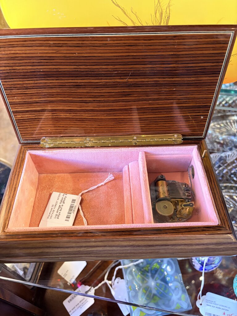 Lrg vintage Italian music box-music plays but is glitchy 9x2.5x5.25
