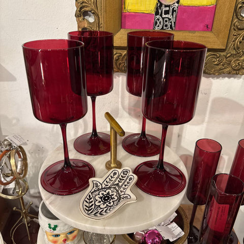 Red wine glasses (4)