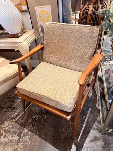 MCM Maple Wood Lounge Chair 26D x 7.5 W x 13 seat & 29 H back IN STORE PICK UP ONLY