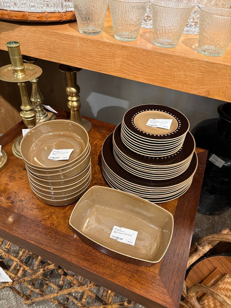 Set of 8 mcm Franciscan Tahiti bread plates